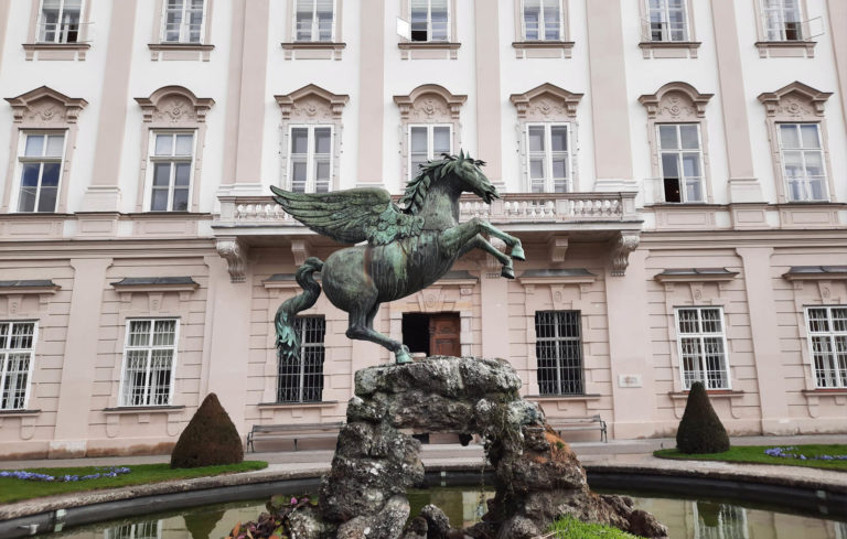 Öffentliche Führungen 3 salzburgkultur mirabell pegasusbrunnen